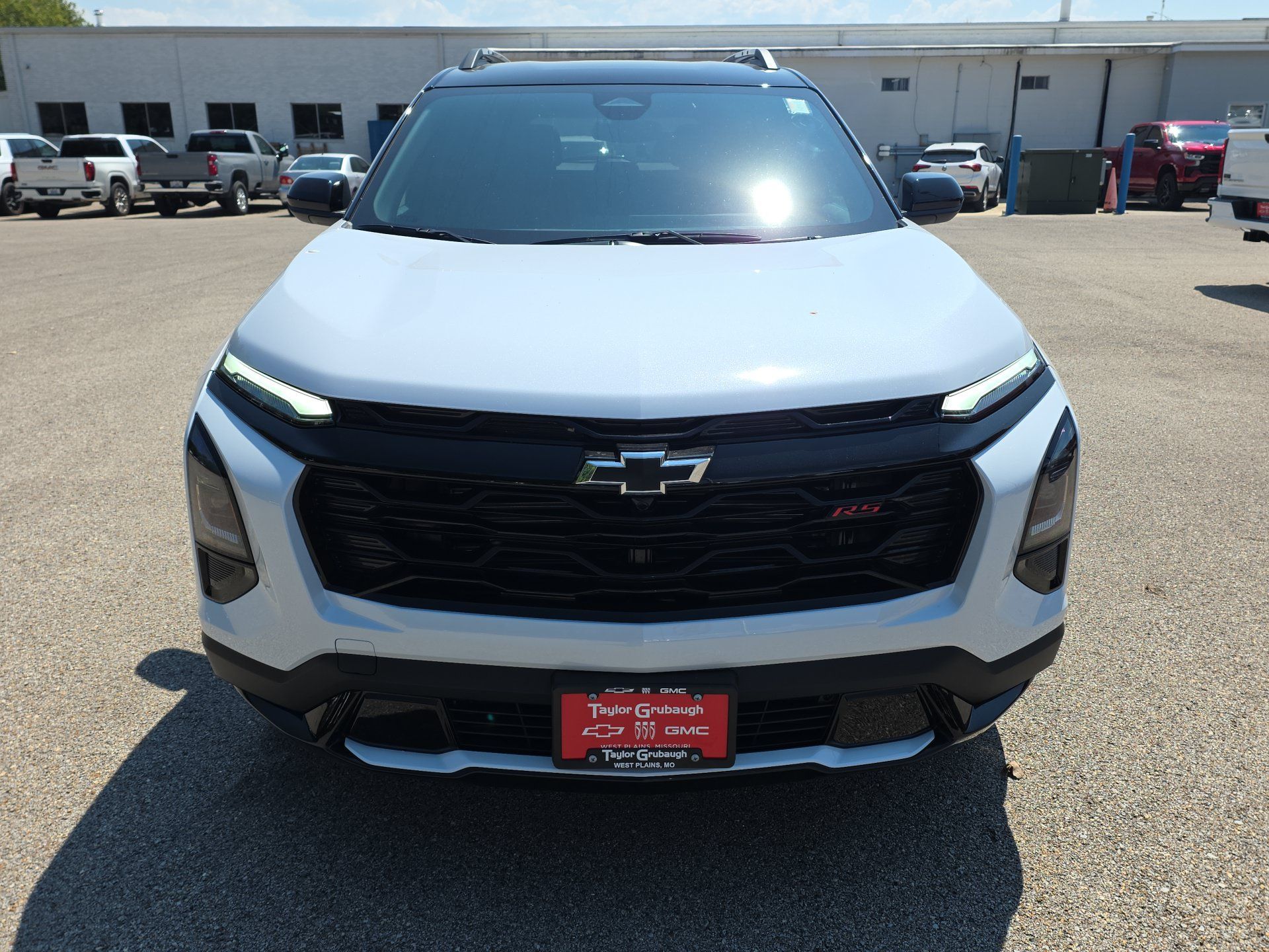 New 2027 Chevrolet Equinox RS FWD image 3
