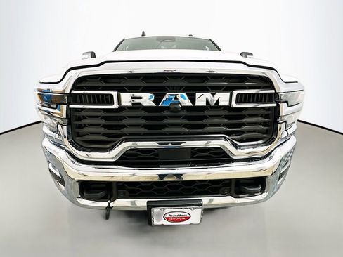 Used 2025 RAM 3500 Big Horn AWD/4WD image 2