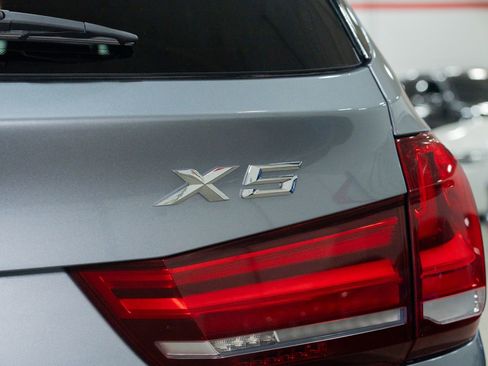 Used 2018 BMW X5 xDrive50i w/ M Sport Package image 9