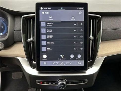 Certified 2025 Volvo XC90 B6 Plus w/ Protection Package Premier image 15