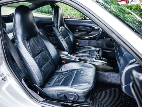 Used 2001 Porsche 911 Carrera RWD image 68