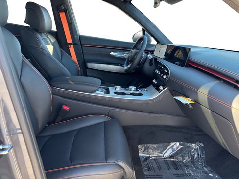 New 2026 Genesis GV70 2.5T Sport Prestige AWD/4WD image 15