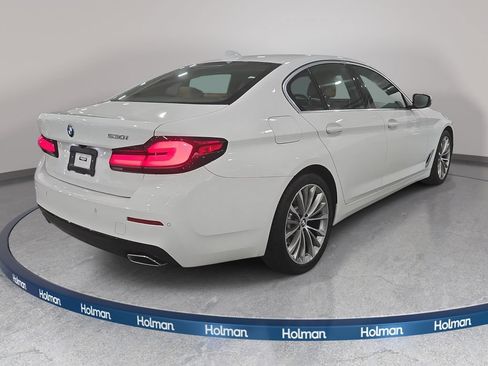 Used 2023 BMW 530i w/ Convenience Package RWD image 5