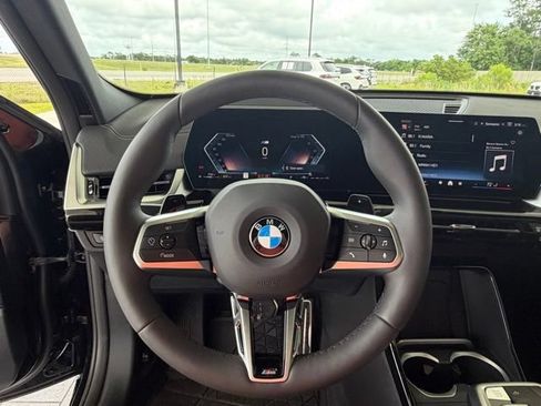 Used 2026 BMW X2 xDrive28i w/ Technology Package AWD/4WD image 15