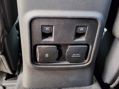 Used 2023 Ford Bronco Outer Banks AWD/4WD image 17