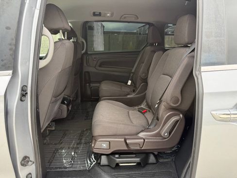 Used 2019 Honda Odyssey EX image 16