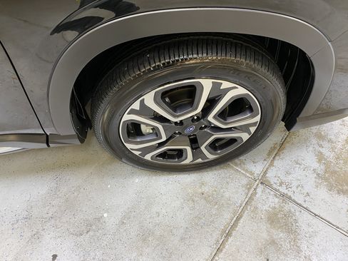 Used 2025 Subaru Ascent Touring w/ Popular Package #2 image 14