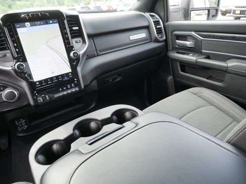 Used 2024 RAM 2500 Big Horn w/ Safety Group AWD/4WD image 11