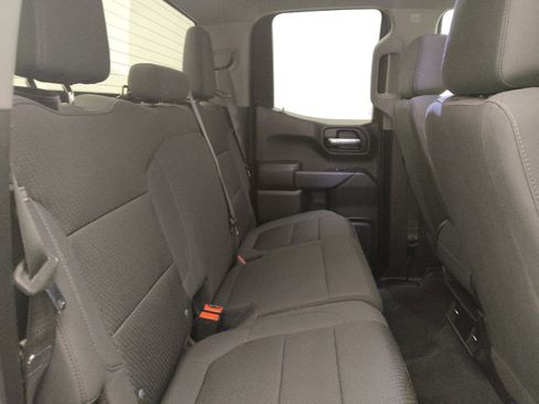 Used 2020 Chevrolet Silverado 1500 Custom w/ Custom Value Package AWD/4WD image 19