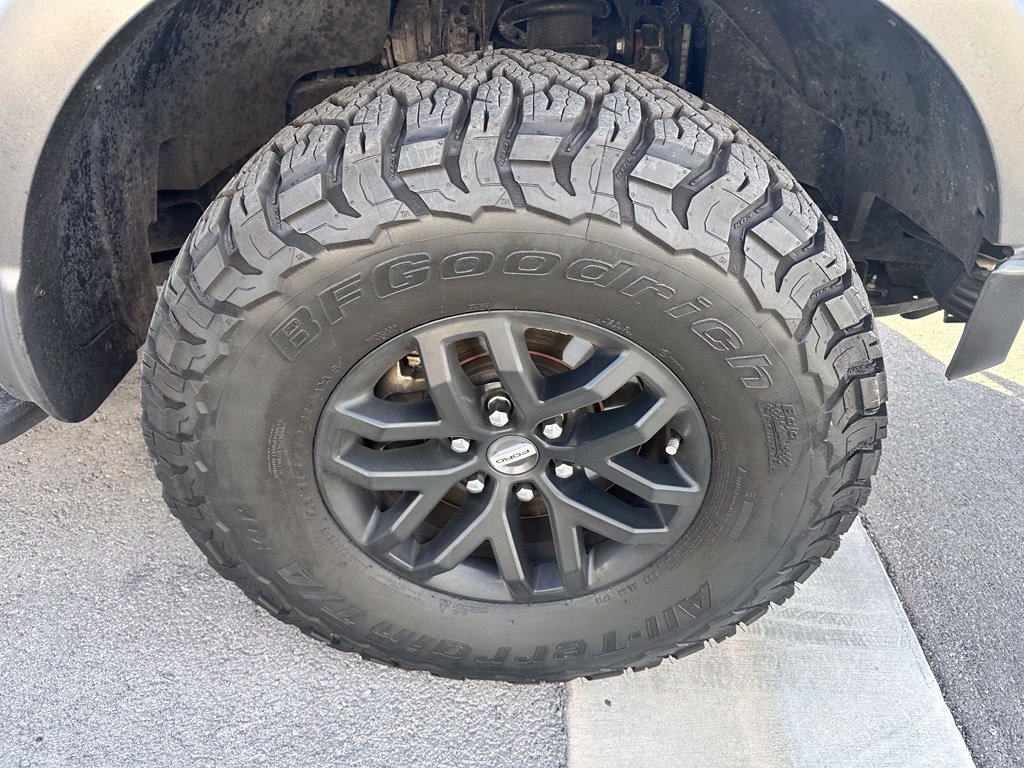Used 2018 Ford F150 Raptor w/ Equipment Group 802A Luxury AWD/4WD image 4