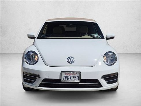 Used 2017 Volkswagen Beetle 1.8T SEL FWD image 2