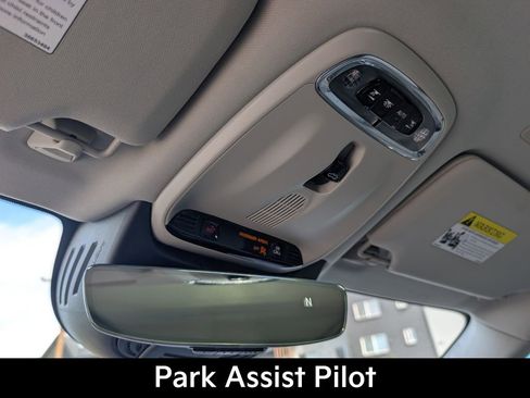 Used 2019 Volvo V90 T6 Inscription w/ Advanced Package image 29