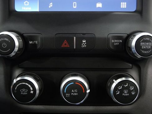 Used 2024 RAM 2500 Big Horn image 19