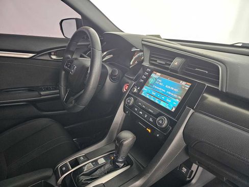 Used 2019 Honda Civic EX image 10