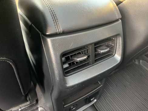 Used 2024 Ford Edge SEL w/ Convenience Package image 19