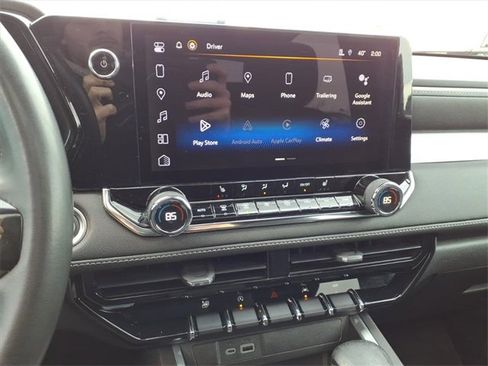 Used 2023 Chevrolet Colorado LT w/ LT Convenience Package II image 12