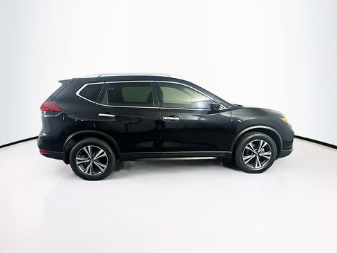 Used 2019 Nissan Rogue SV w/ Premium Package image 10
