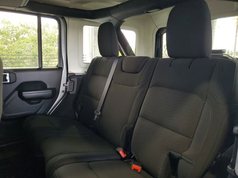 Used 2020 Jeep Wrangler Unlimited Sport AWD/4WD image 8