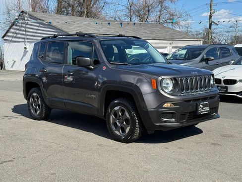 Used 2017 Jeep Renegade Sport w/ Power & Air Group image 14