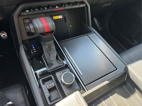 Used 2023 Toyota Sequoia TRD Pro AWD/4WD image 32