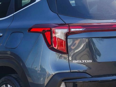 Used 2024 Kia Seltos SX image 7