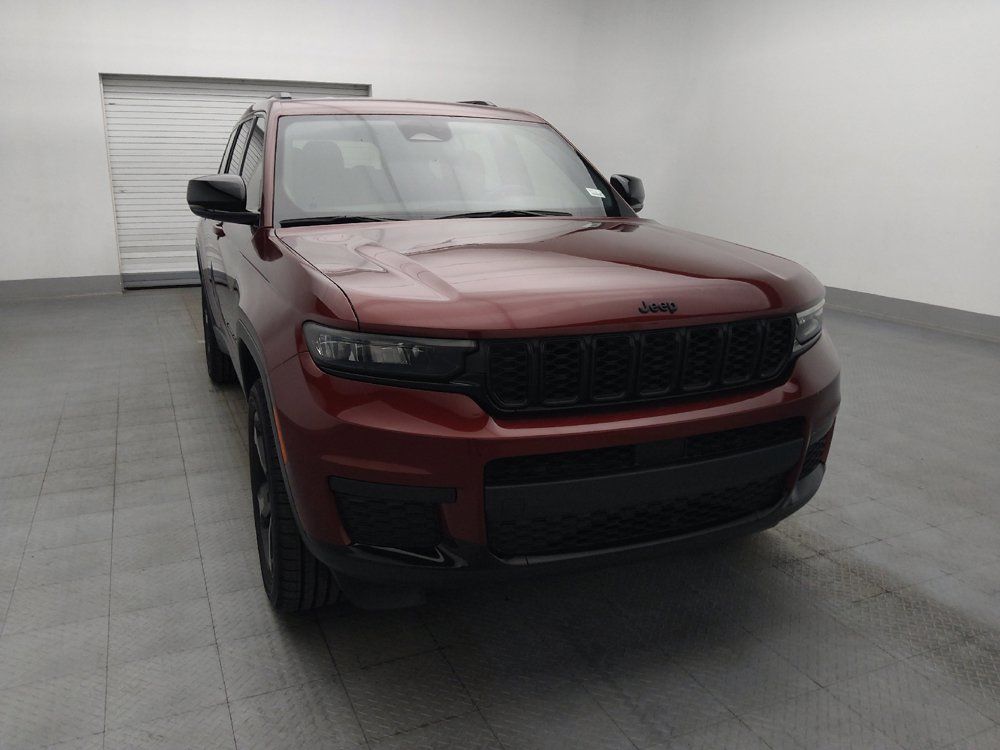 Used 2023 Jeep Grand Cherokee L Laredo RWD image 14