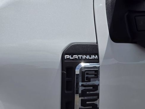 Used 2023 Ford F250 Platinum AWD/4WD image 34