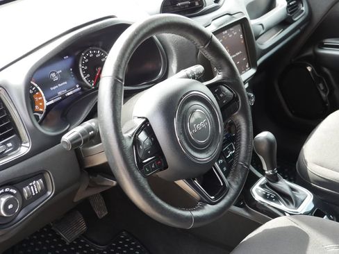Used 2022 Jeep Renegade Altitude w/ Convenience Group AWD/4WD image 24