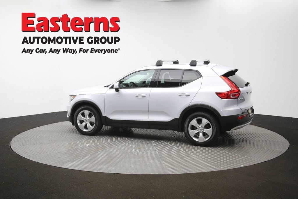 Used 2021 Volvo XC40 T4 Momentum FWD image 62