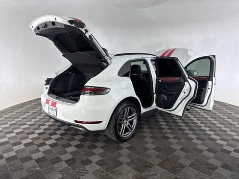 Used 2020 Porsche Macan AWD/4WD image 16