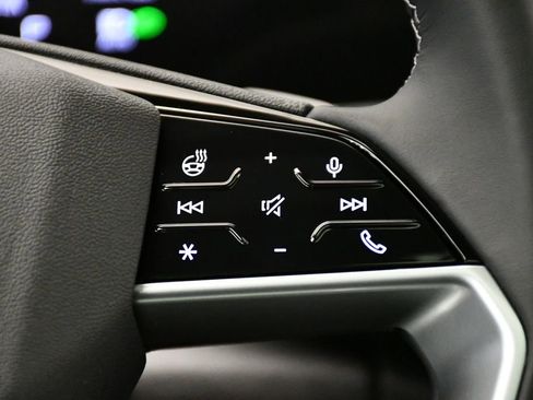 Used 2025 Audi Q5 Premium w/ Convenience Package image 22