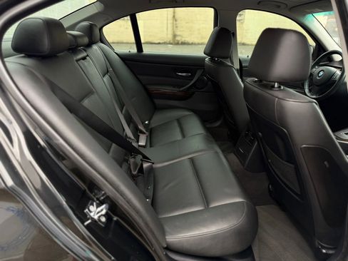 Used 2006 BMW 330xi Sedan image 20