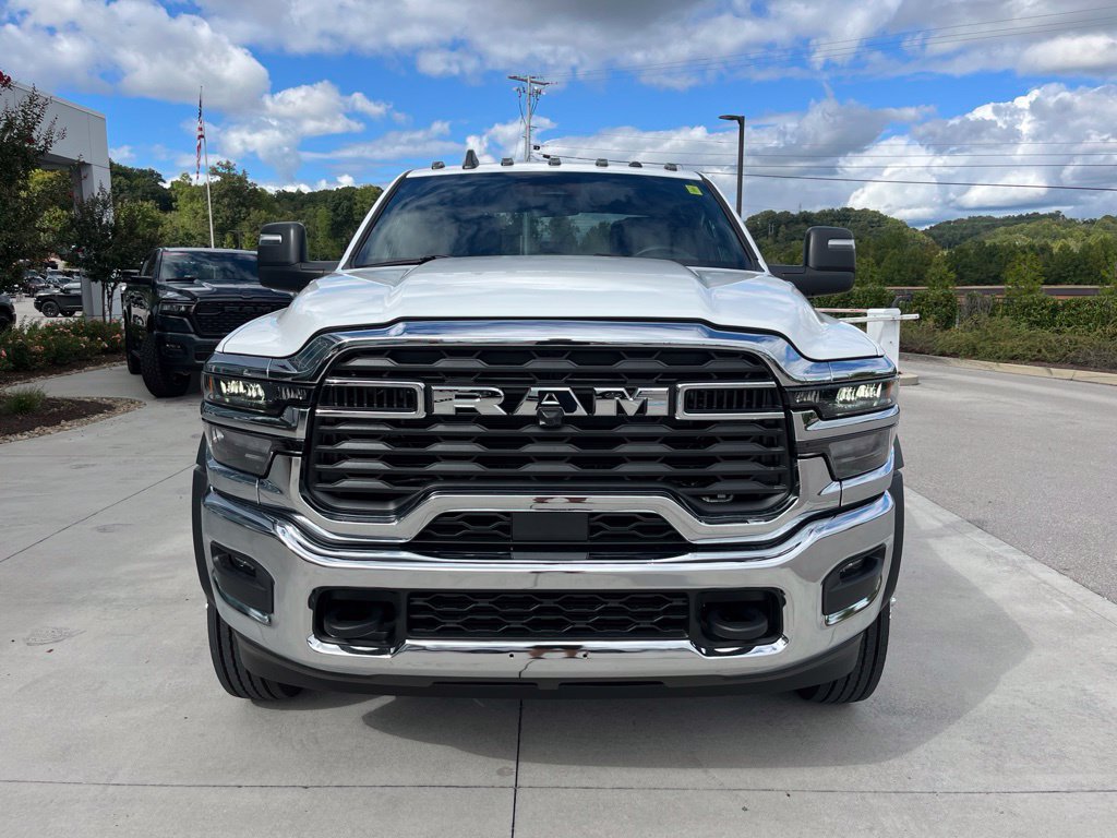New 2027 RAM 5500 Tradesman AWD/4WD image 30