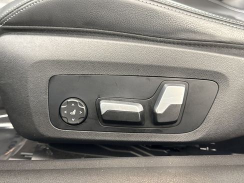 Used 2023 BMW 440i xDrive Coupe w/ Premium Package image 14