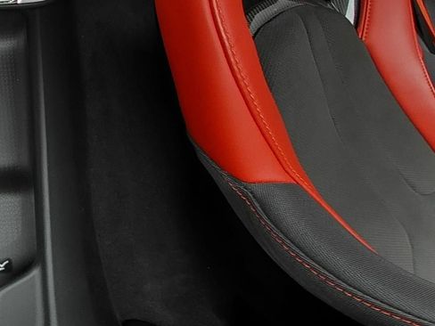 Used 2023 Chevrolet Corvette Stingray Premium Conv w/ Z51 Performance Package RWD image 14