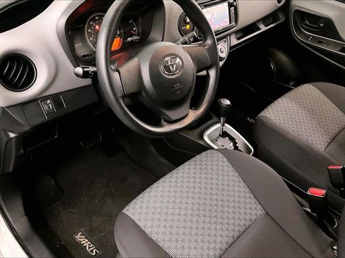 Used 2016 Toyota Yaris LE image 12