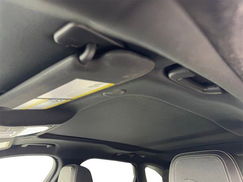 Used 2024 Jaguar F-PACE R-Dynamic S image 64