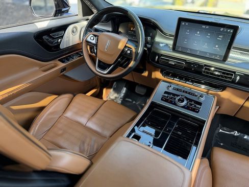 Used 2023 Lincoln Aviator Black Label image 41