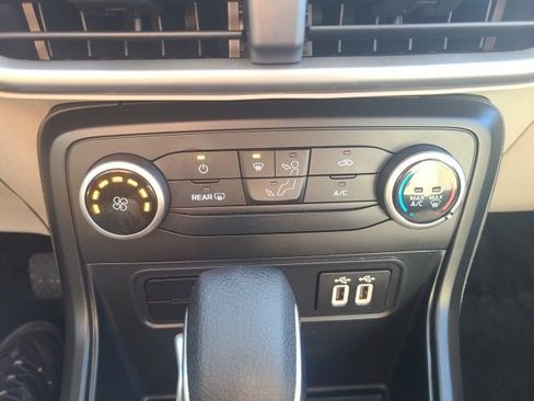 Used 2021 Ford EcoSport S image 28