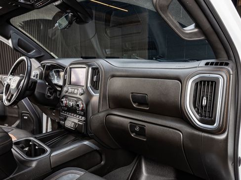 Used 2021 GMC Sierra 2500 AT4 w/ AT4 Premium Plus Package image 14