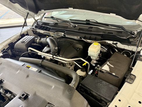 Used 2013 RAM 2500 Laramie w/ Convenience Group AWD/4WD image 18