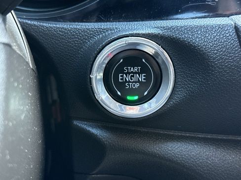 Used 2022 Buick Encore GX Select w/ Sport Touring Package image 25