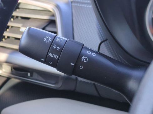 Certified 2022 Subaru Forester Limited image 27