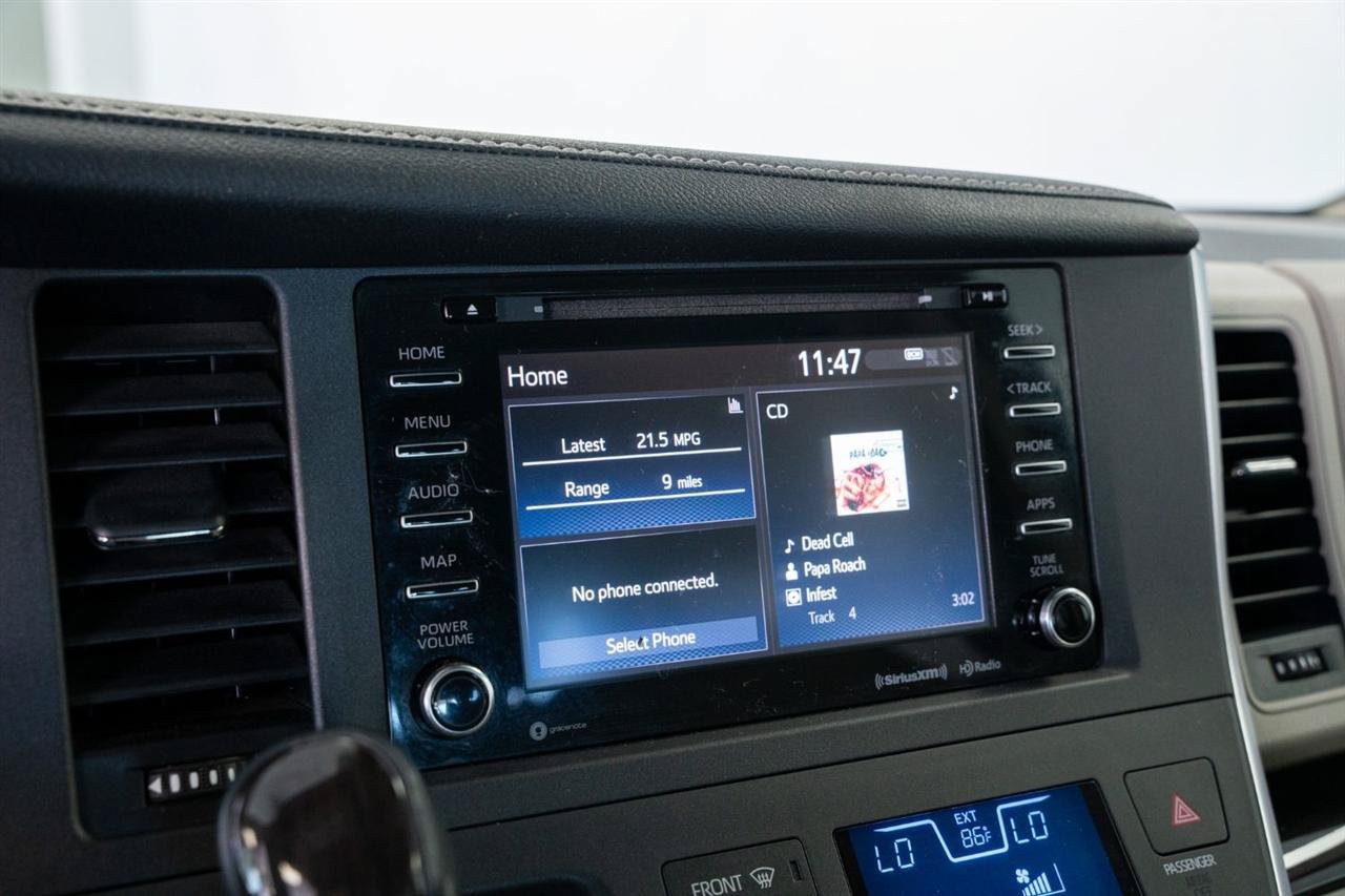 Used 2019 Toyota Sienna XLE AWD/4WD image 14