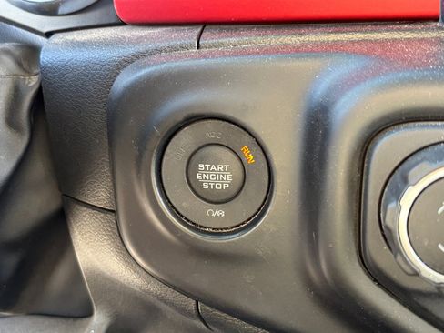 Used 2021 Jeep Wrangler Unlimited Rubicon image 29