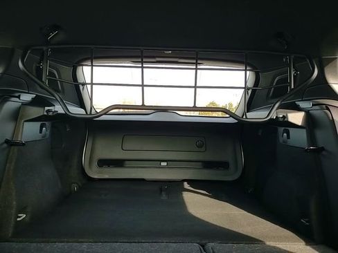 Used 2021 Volvo XC40 P8 Recharge w/ Advanced Package image 27