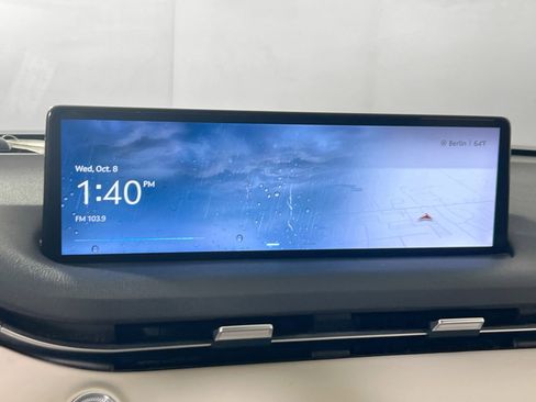 Used 2023 Genesis GV70 2.5T image 14