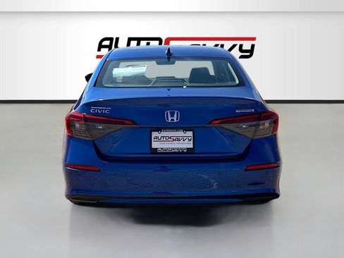 Used 2023 Honda Civic Touring image 6