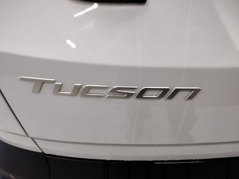 New 2026 Hyundai Tucson Limited AWD/4WD image 16
