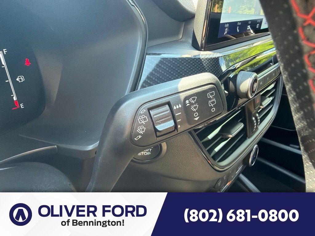 Used 2025 Ford Escape ST-Line AWD/4WD image 36
